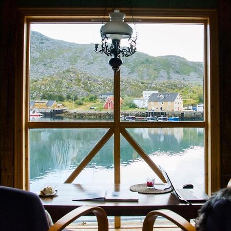 Heimbrygga Restaurant & Accommodation Skrova ภายนอก รูปภาพ