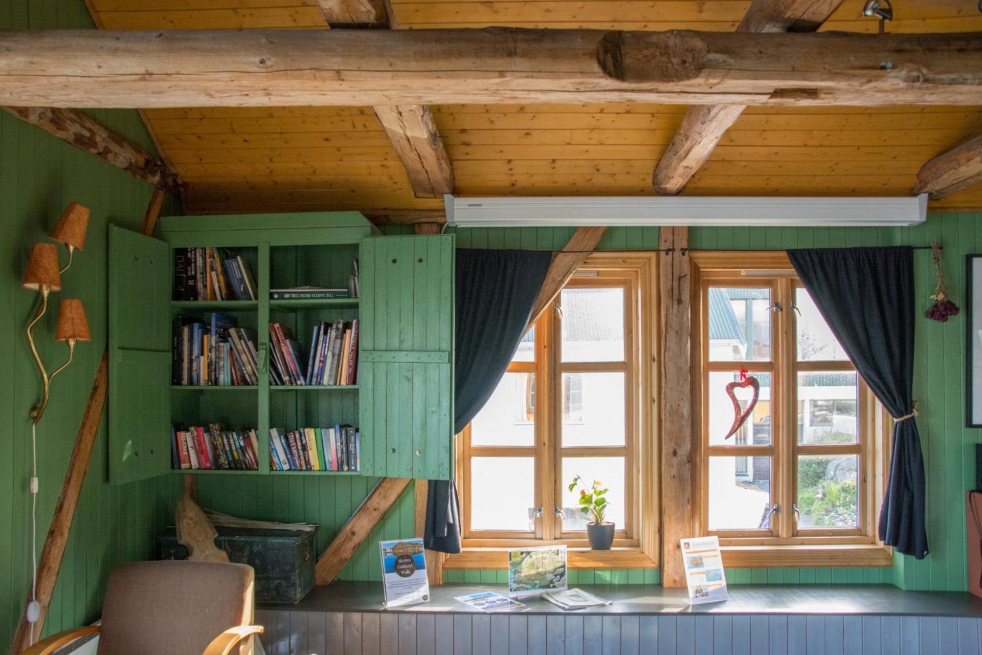 Heimbrygga Restaurant & Accommodation Skrova ภายนอก รูปภาพ