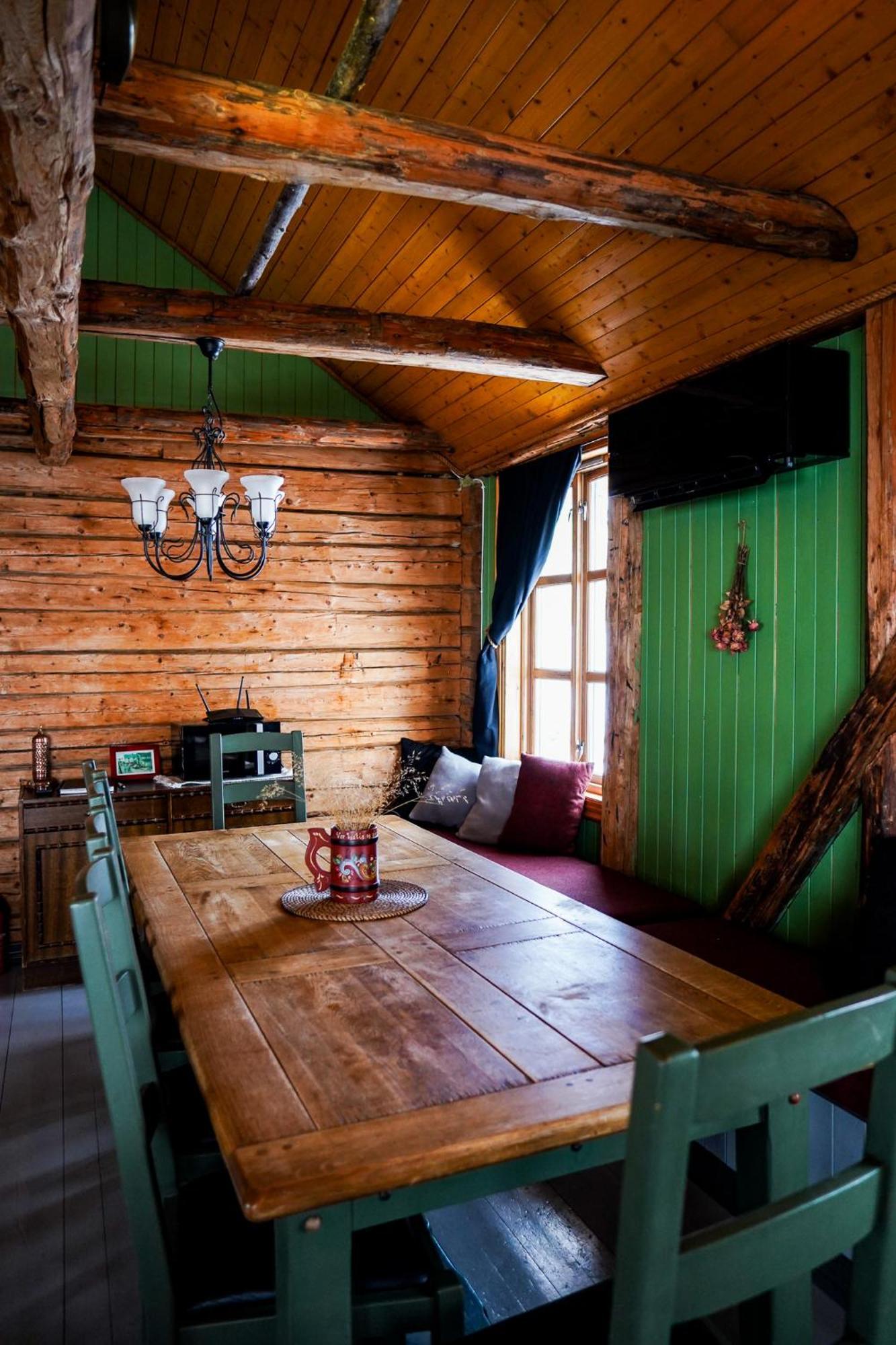 Heimbrygga Restaurant & Accommodation Skrova ภายนอก รูปภาพ